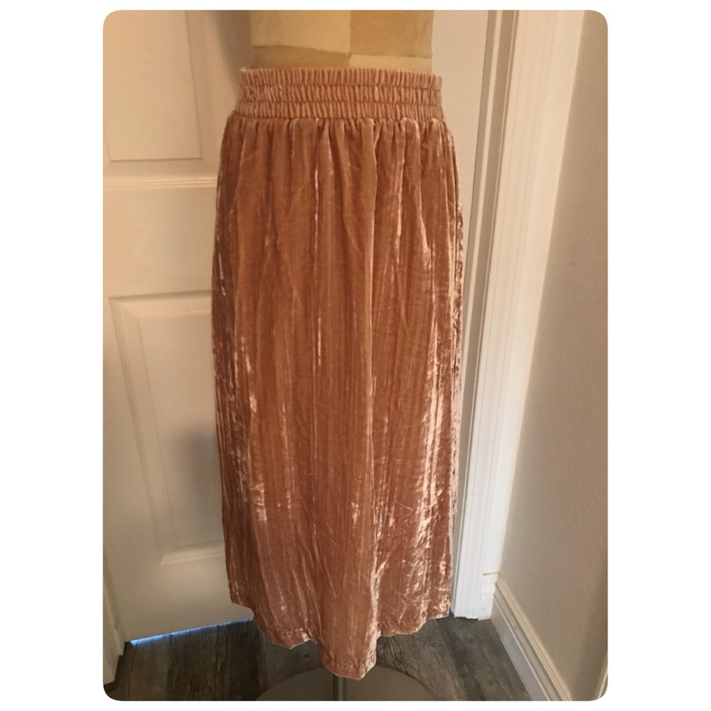BNWT velvet skirt